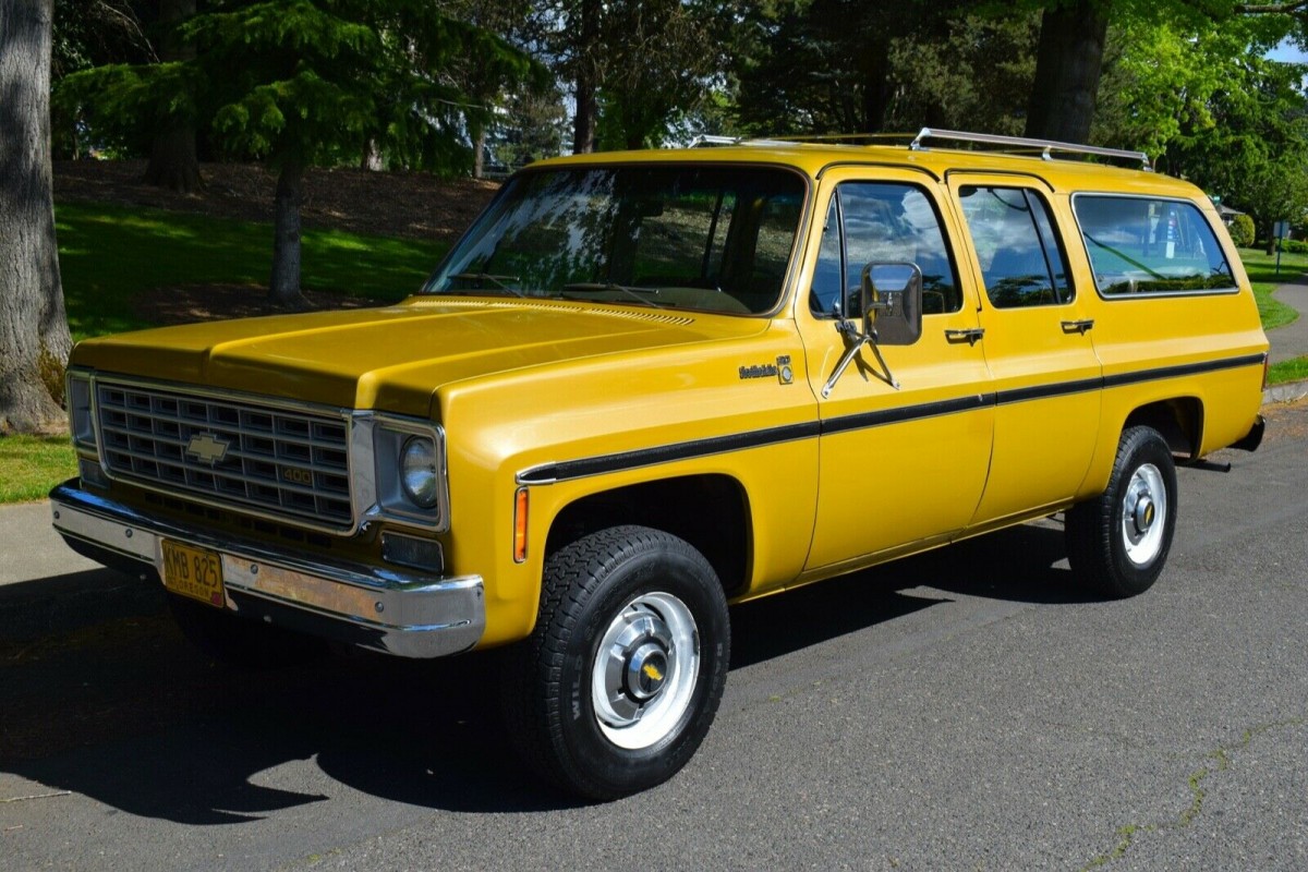 Senior Owned Survivor 1975 Chevrolet Suburban K20 4X4 Barn Finds