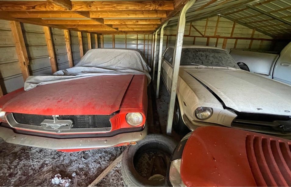 1 Barn Finds
