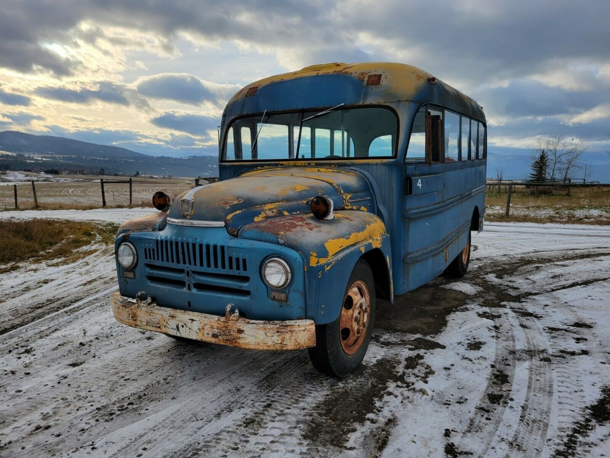 ih bus front Barn Finds
