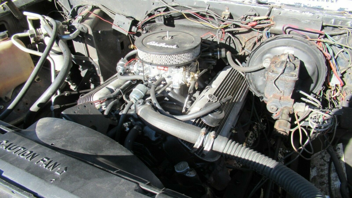 suburban engine | Barn Finds