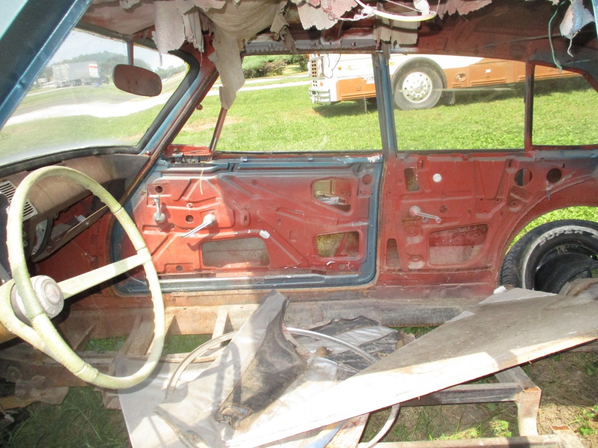 1961 Plymouth Valiant Barn Finds