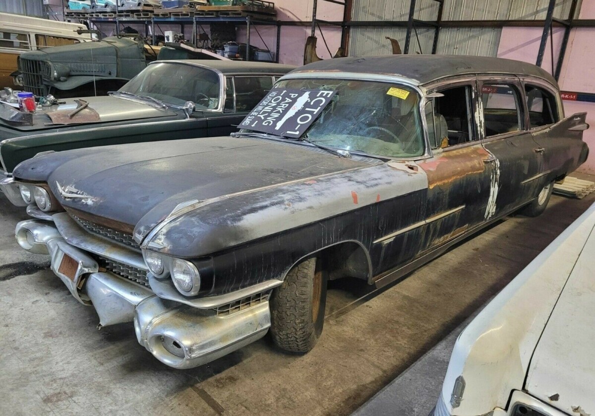 Last Ride Project 1959 Cadillac Eureka Hearse Barn Finds
