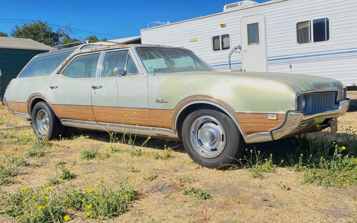 1 Barn Finds