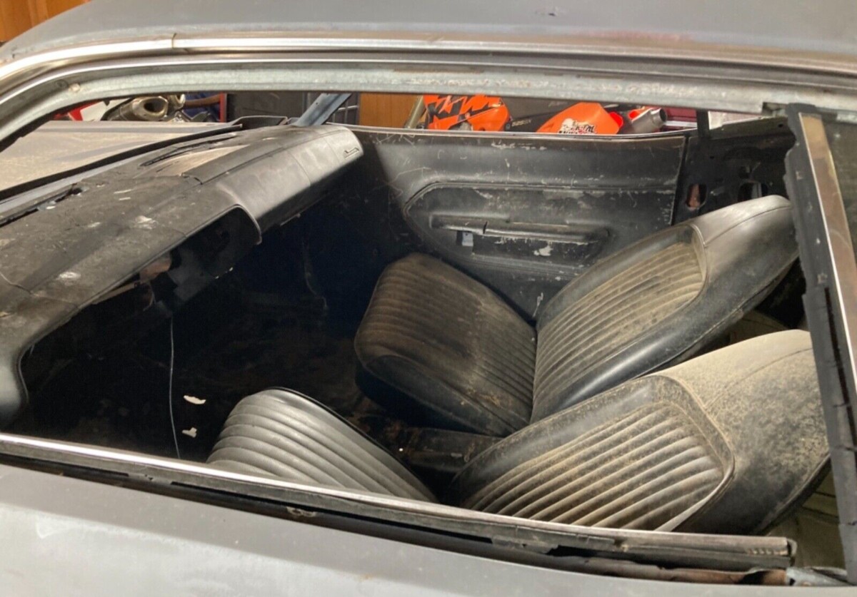 1 Barn Finds