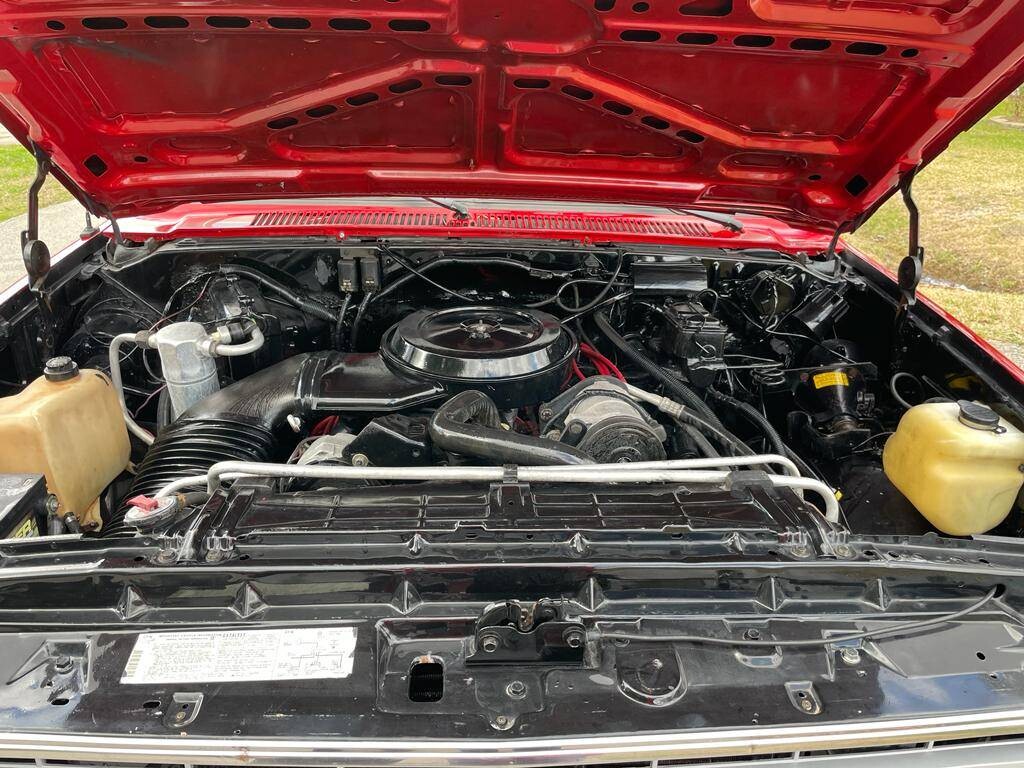 1988 Chevy engine | Barn Finds