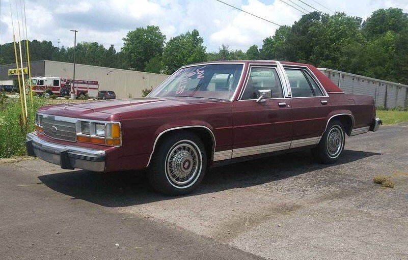 Only Driven to Church: 1987 Ford LTD Crown Victoria | Barn Finds
