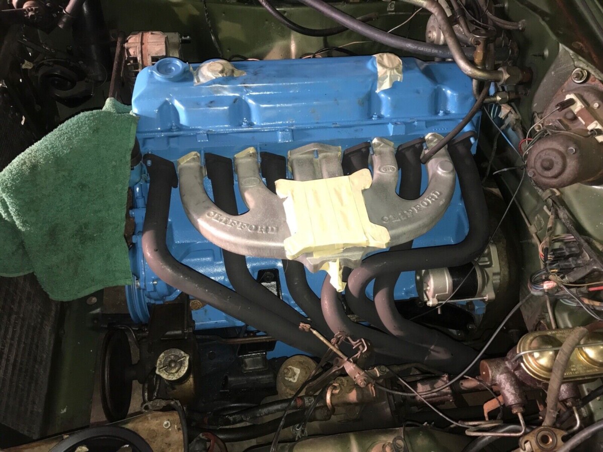 1971 Valiant engine Barn Finds
