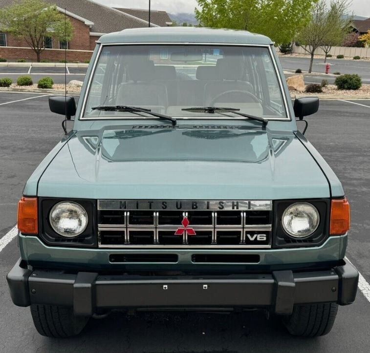Garage-Kept 4×4: 1991 Mitsubishi Montero LS | Barn Finds