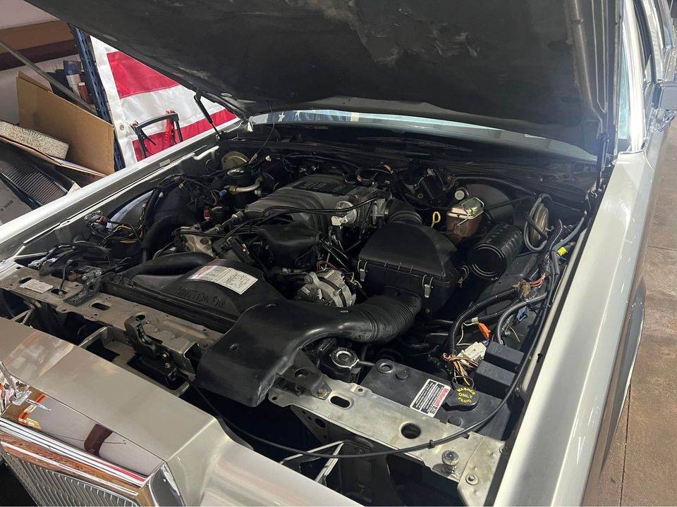 One Owner: 1988 Lincoln Town Car Cartier Designer Series | Barn Finds