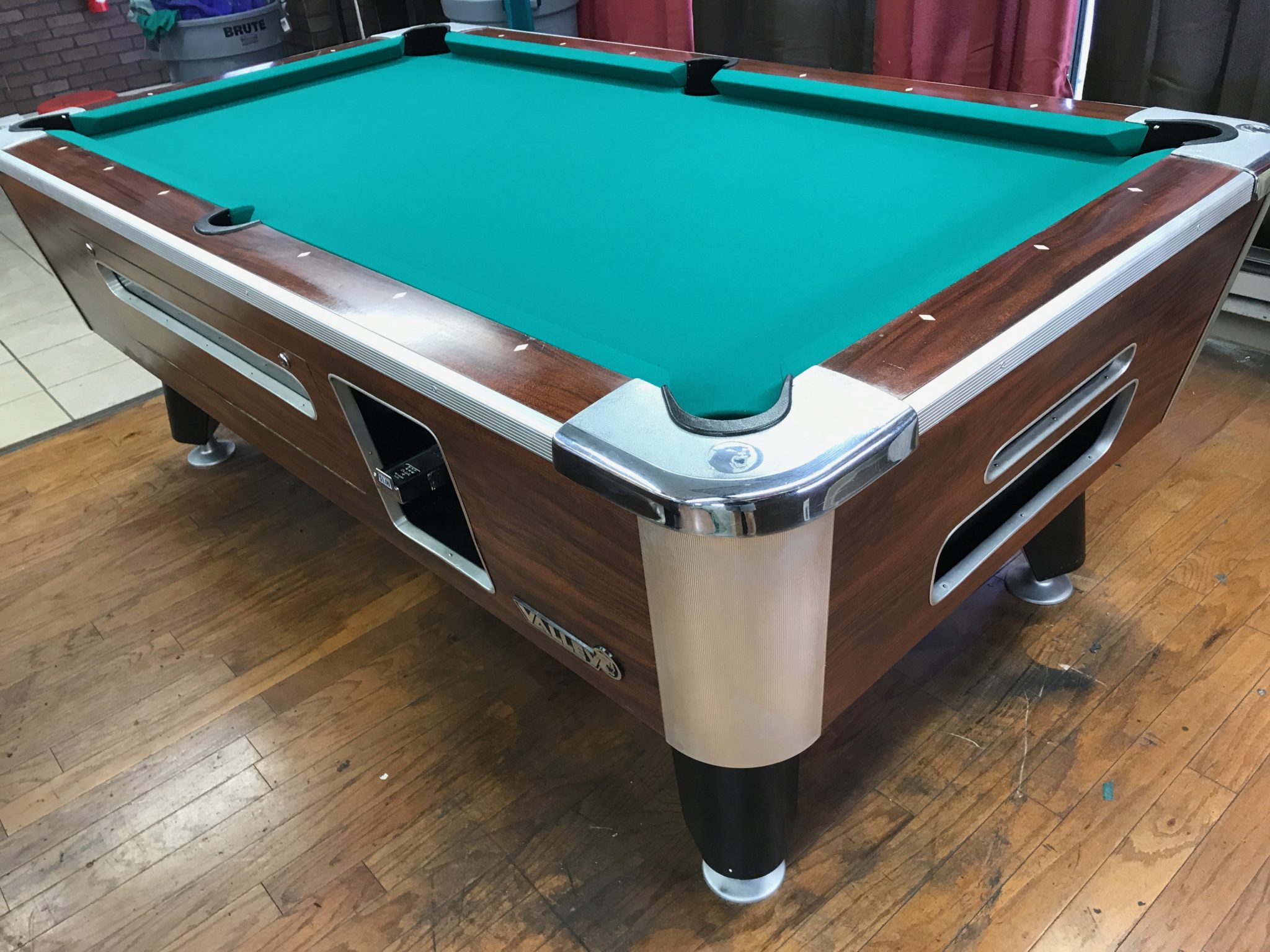 Table 060817 Valley used coin operated pool table Used Coin Operated