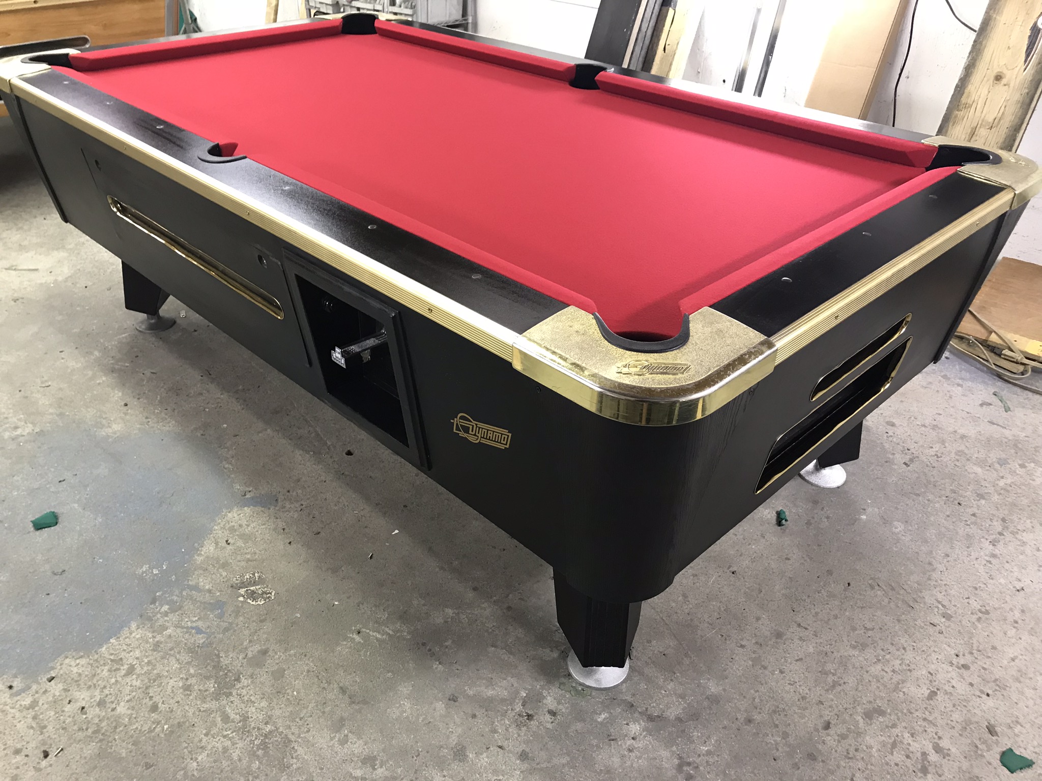 Used coin operated pool table Table 071818E Used Coin Operated Bar