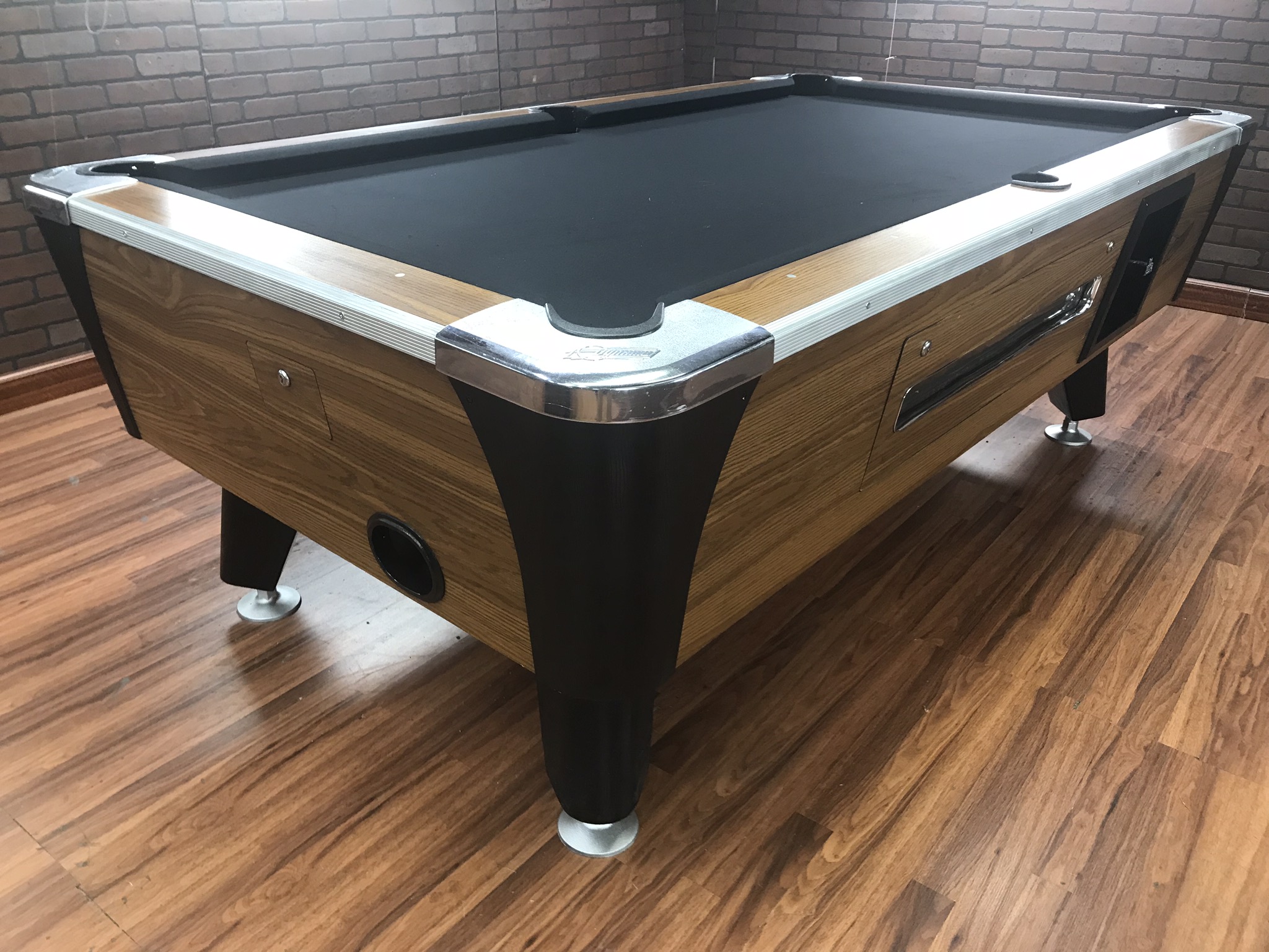 Used coin operated pool table Table 091118A Used Coin Operated Bar