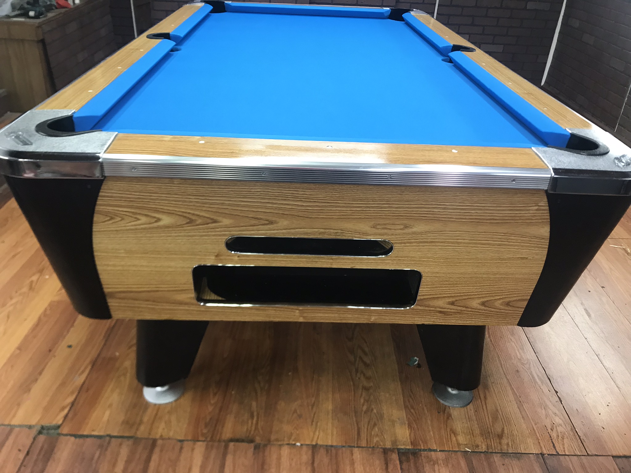 Used coin operated pool table Table 122818B Used Coin Operated Bar