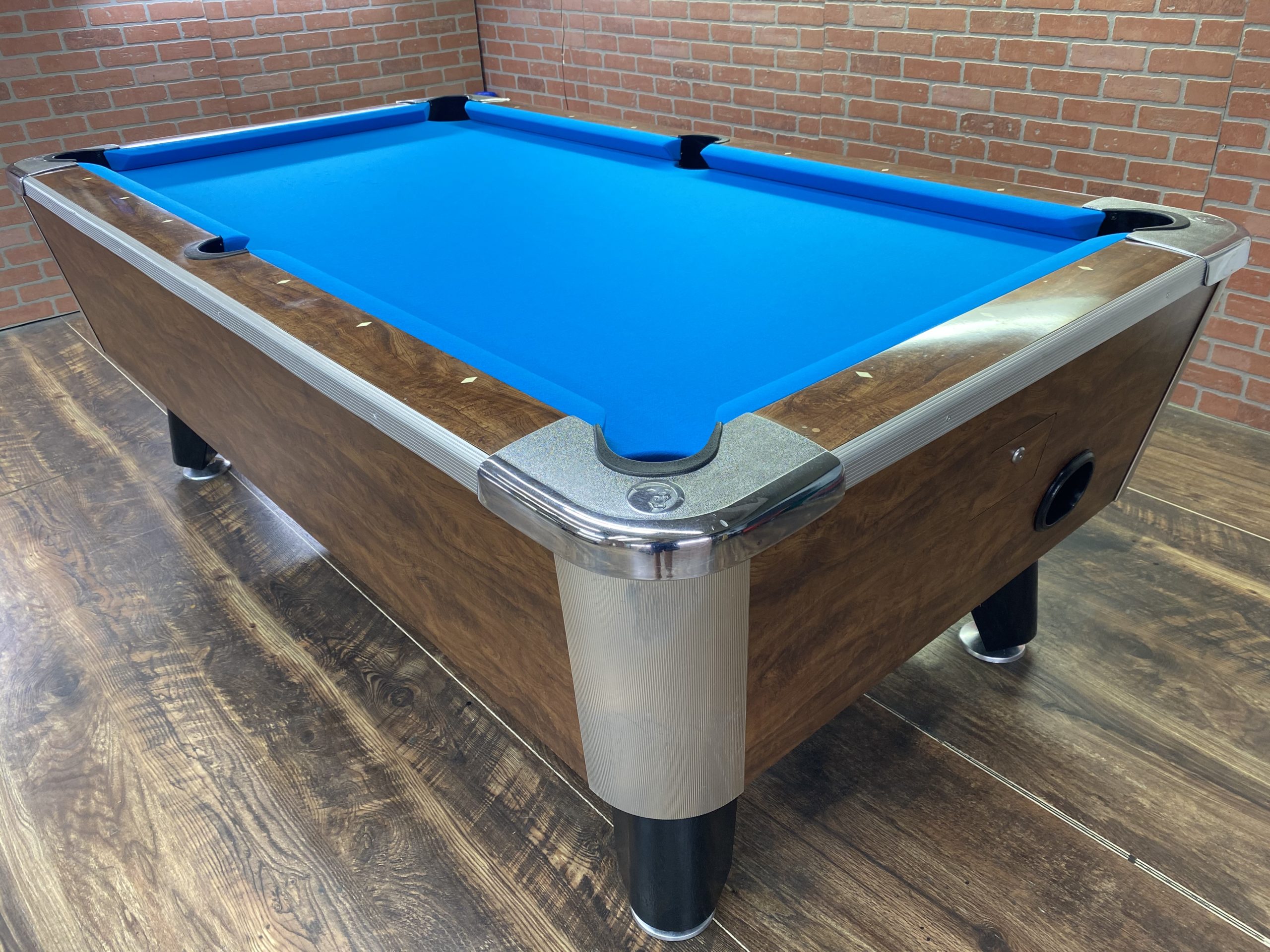 6 1/2 Valley Brown Used Coin Operated Pool Table Used Coin Operated