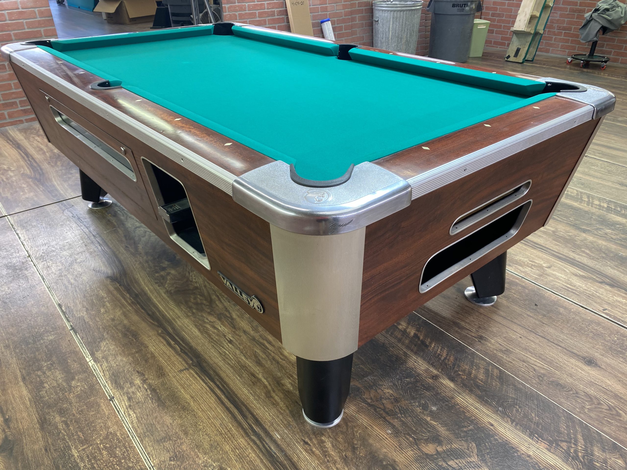 6 1/2 Valley Rosewood Used Coin Operated Pool Table Used Coin Operated Bar Pool Tables