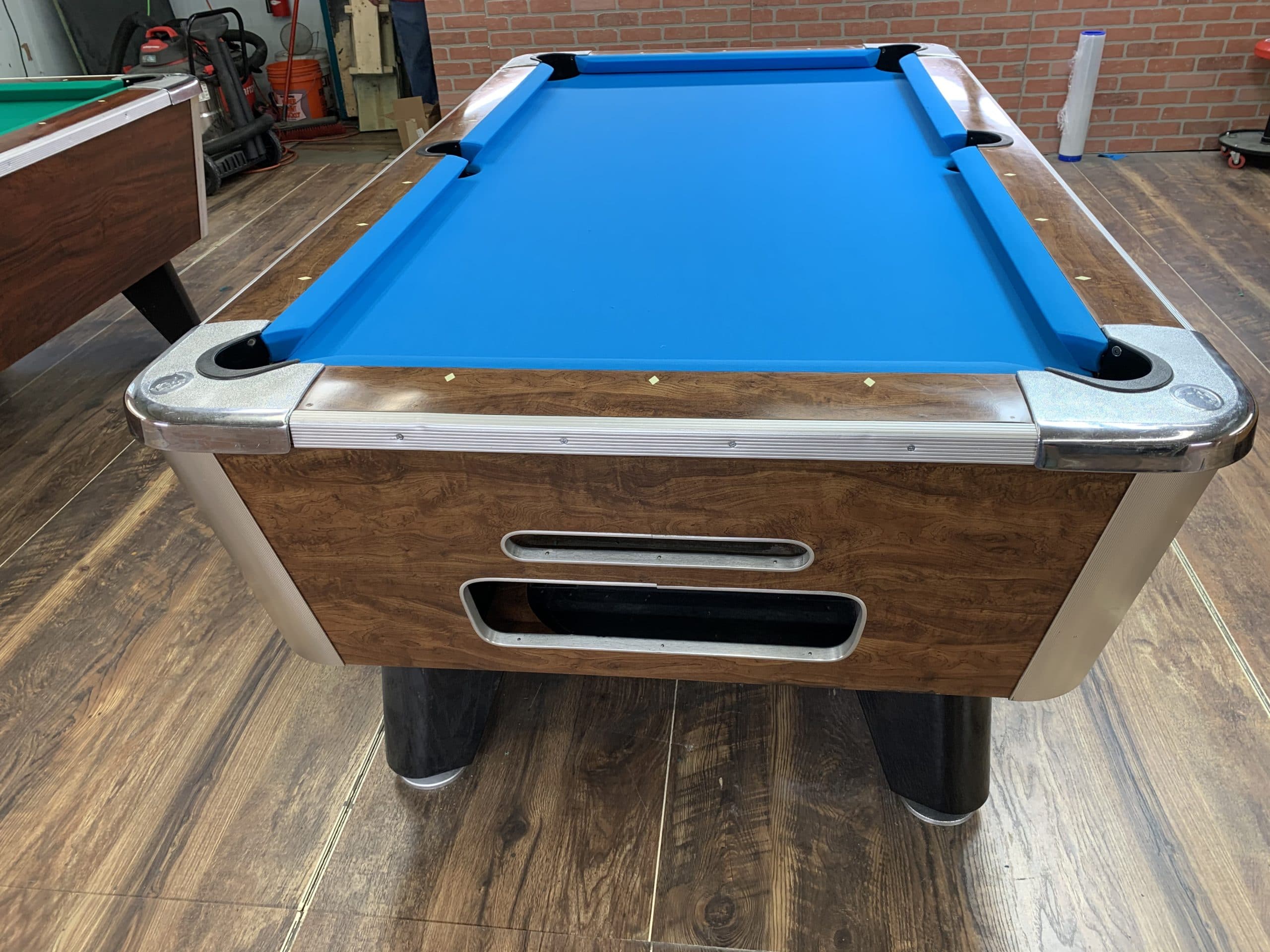 6 1/2 Valley Used Coin Operated Pool Table Used Coin Operated Bar