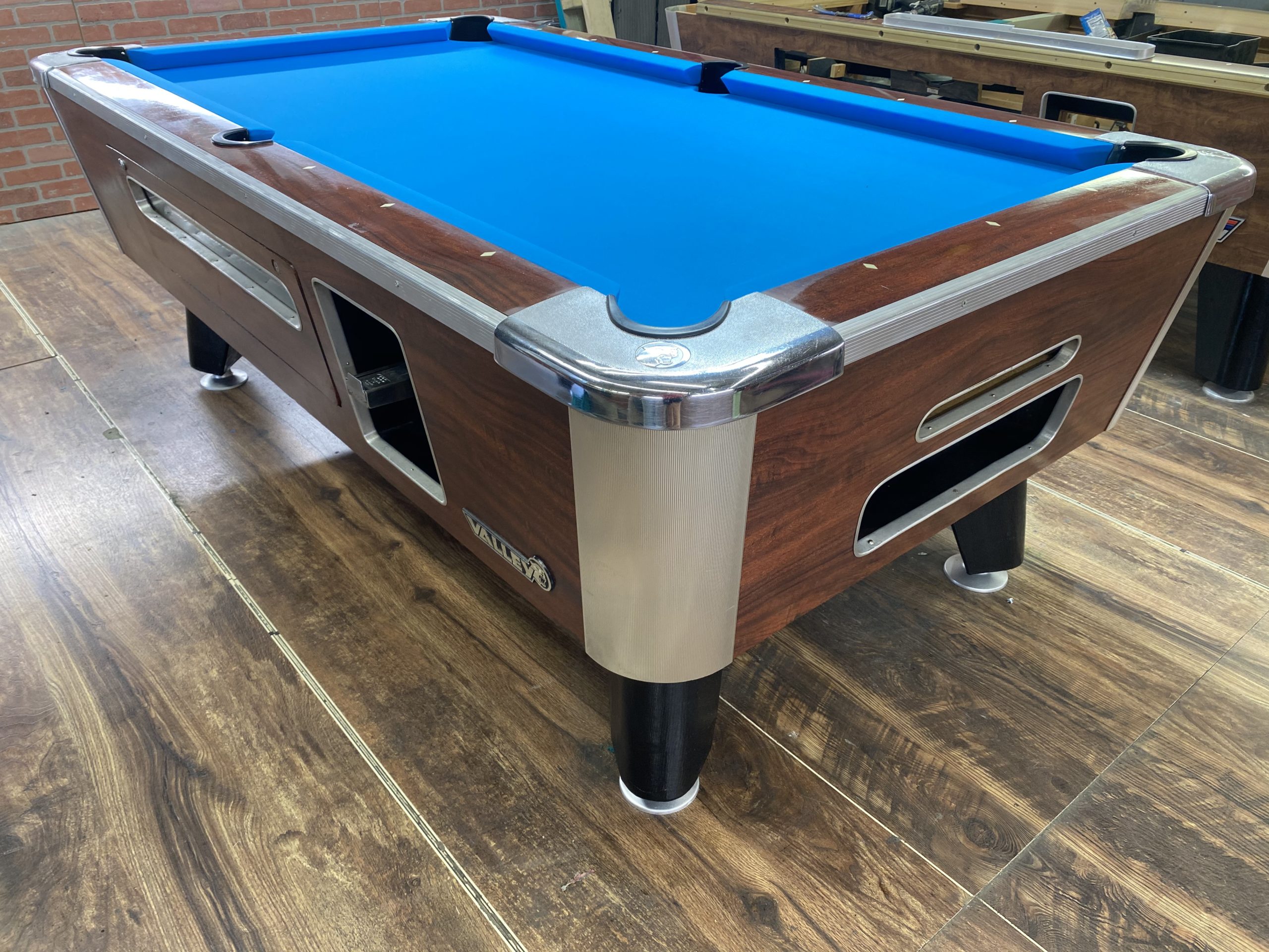 6 1/2 Valley Rosewood Used Coin Operated Pool Table Used Coin Operated Bar Pool Tables