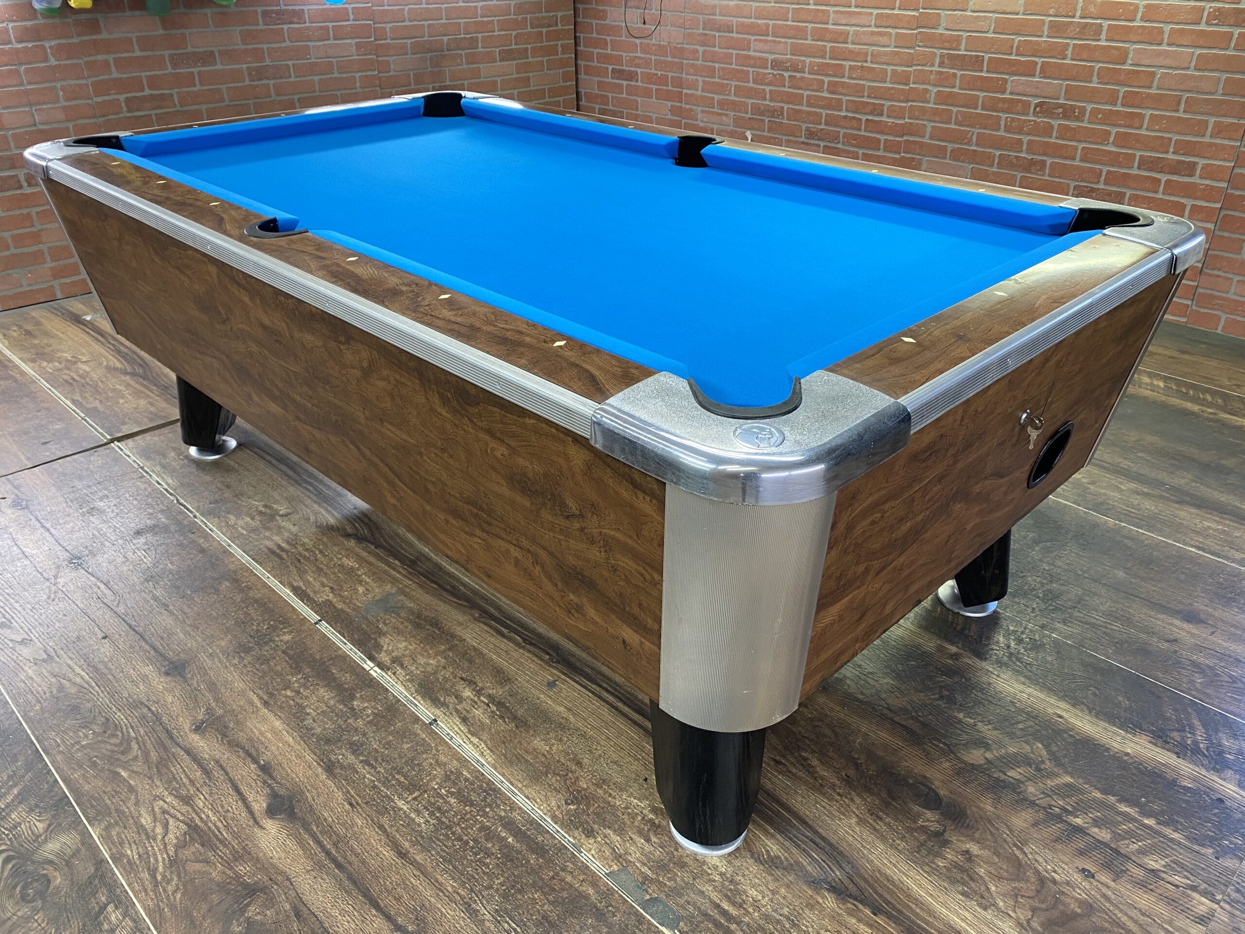 6 1/2 Valley Used Coin Operated Pool Table Used Coin Operated Bar Pool Tables