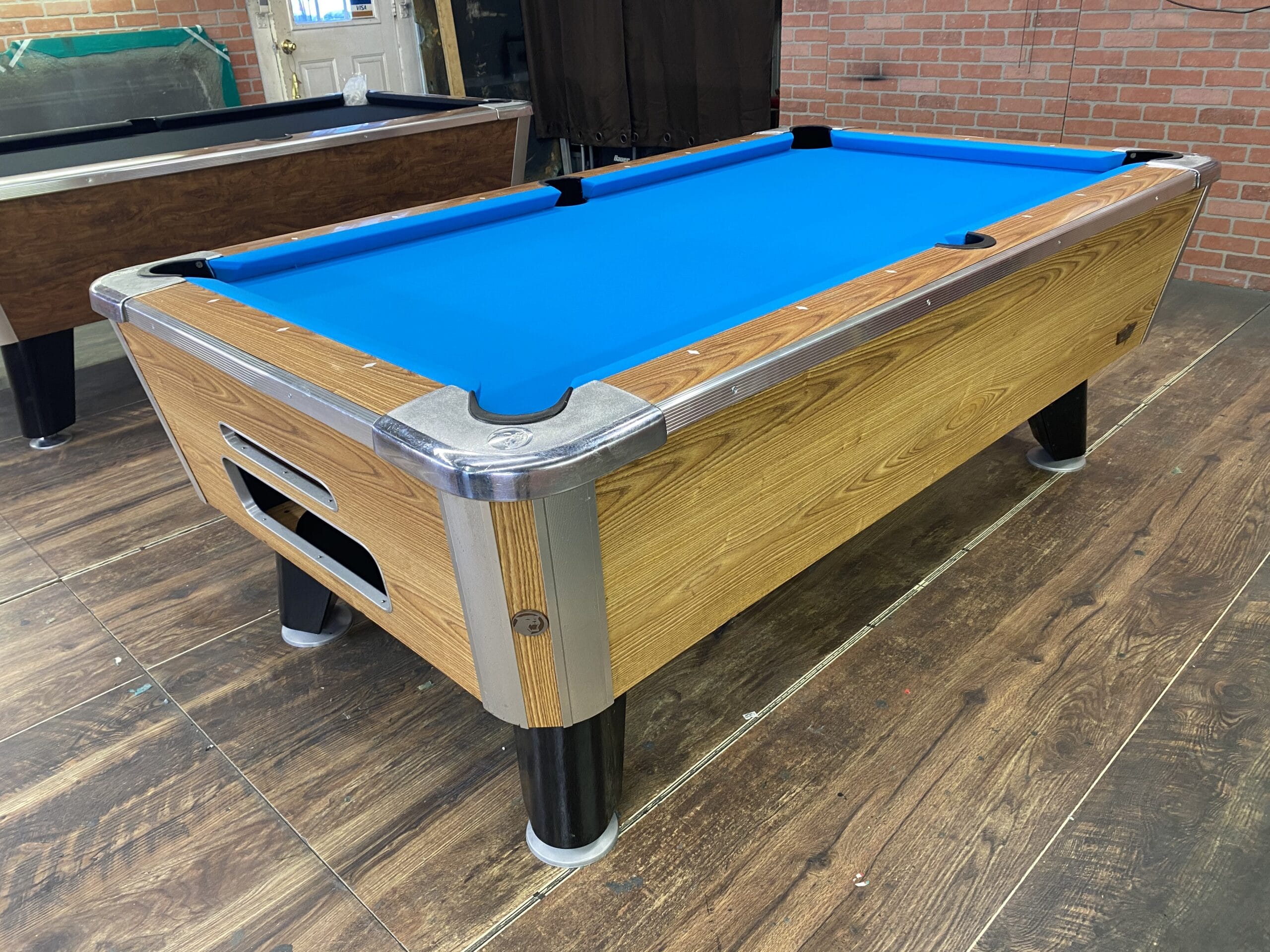 6 1/2 Valley Light Oak Used Coin Operated Pool Table Used Coin