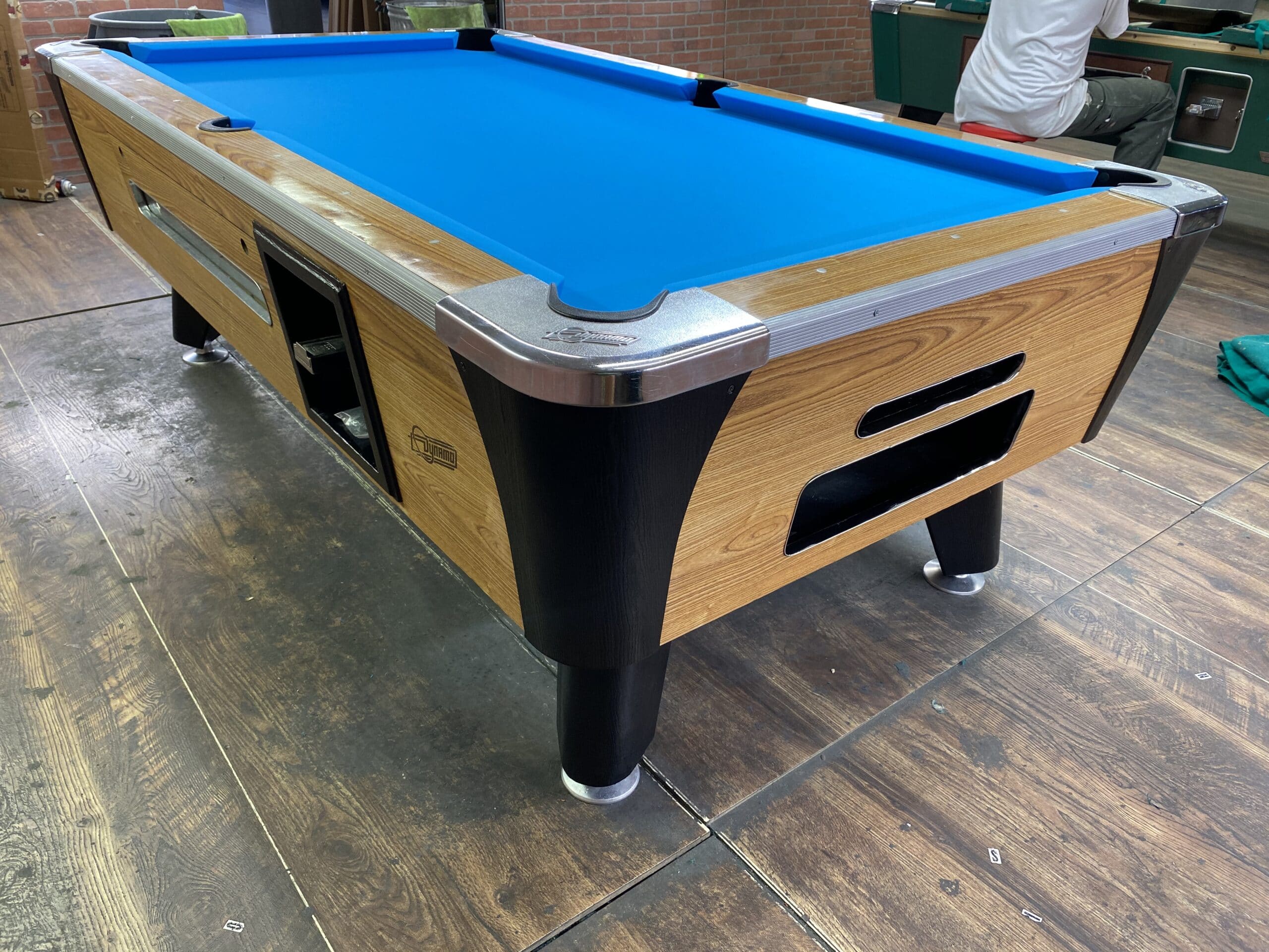 7′ Dynamo Light Oak Used Coin Operated Pool Table Used Coin Operated