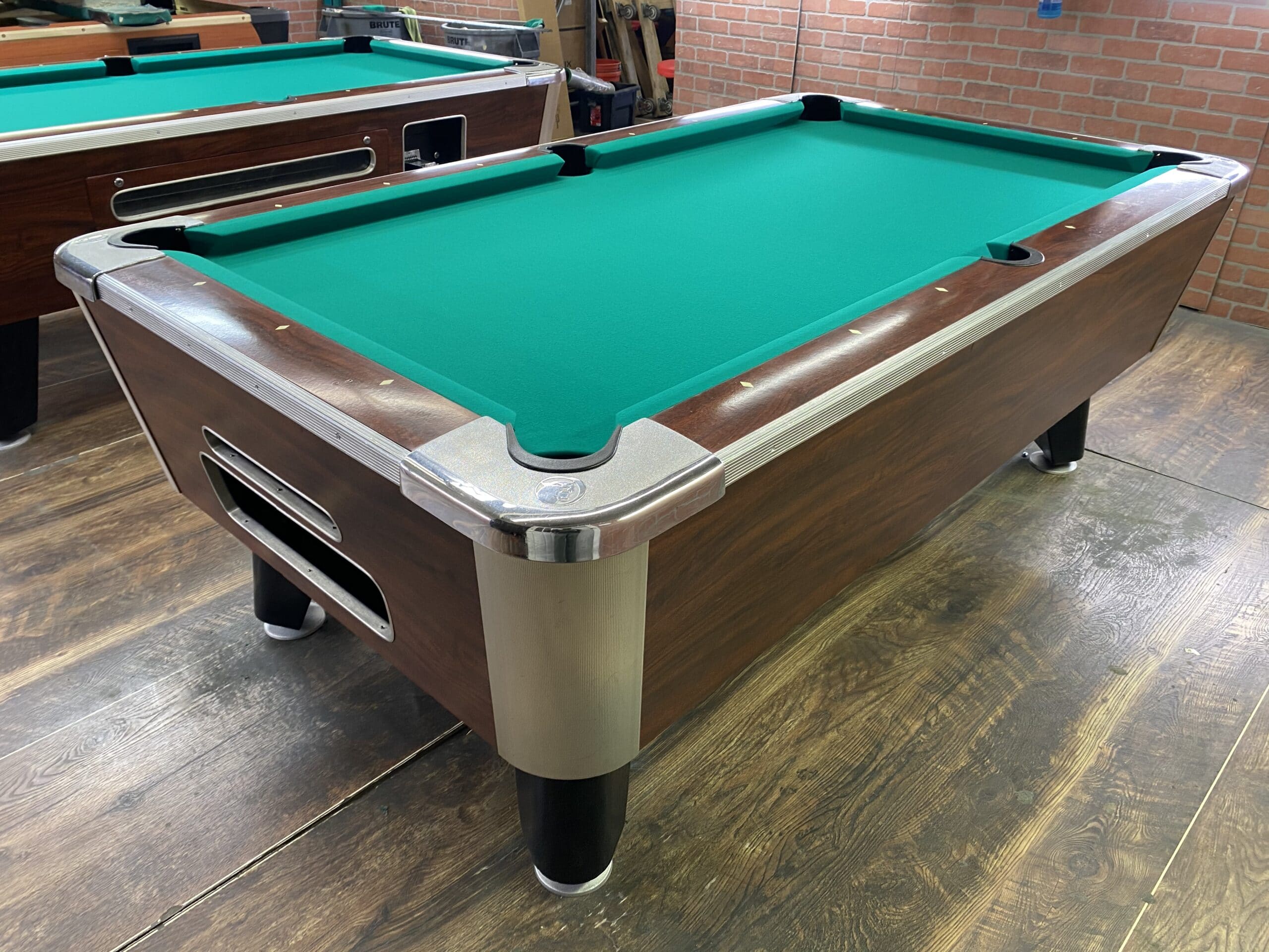 6 1/2 Valley Rosewood Used Coin Operated Pool Table Used Coin Operated Bar Pool Tables