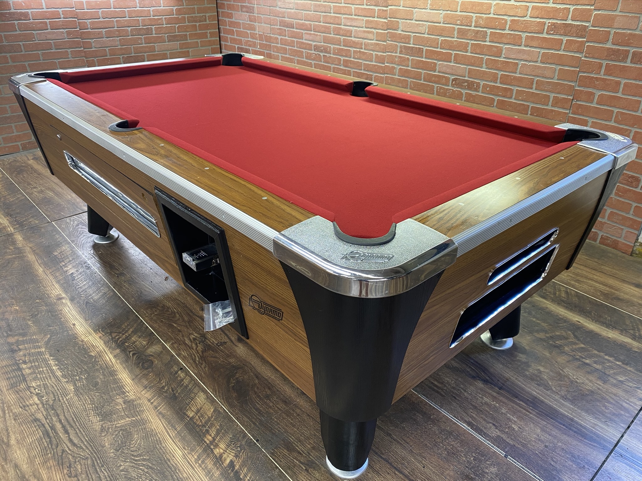 7' Dynamo Brown Oak Used Coin Operated Bar Pool Tables