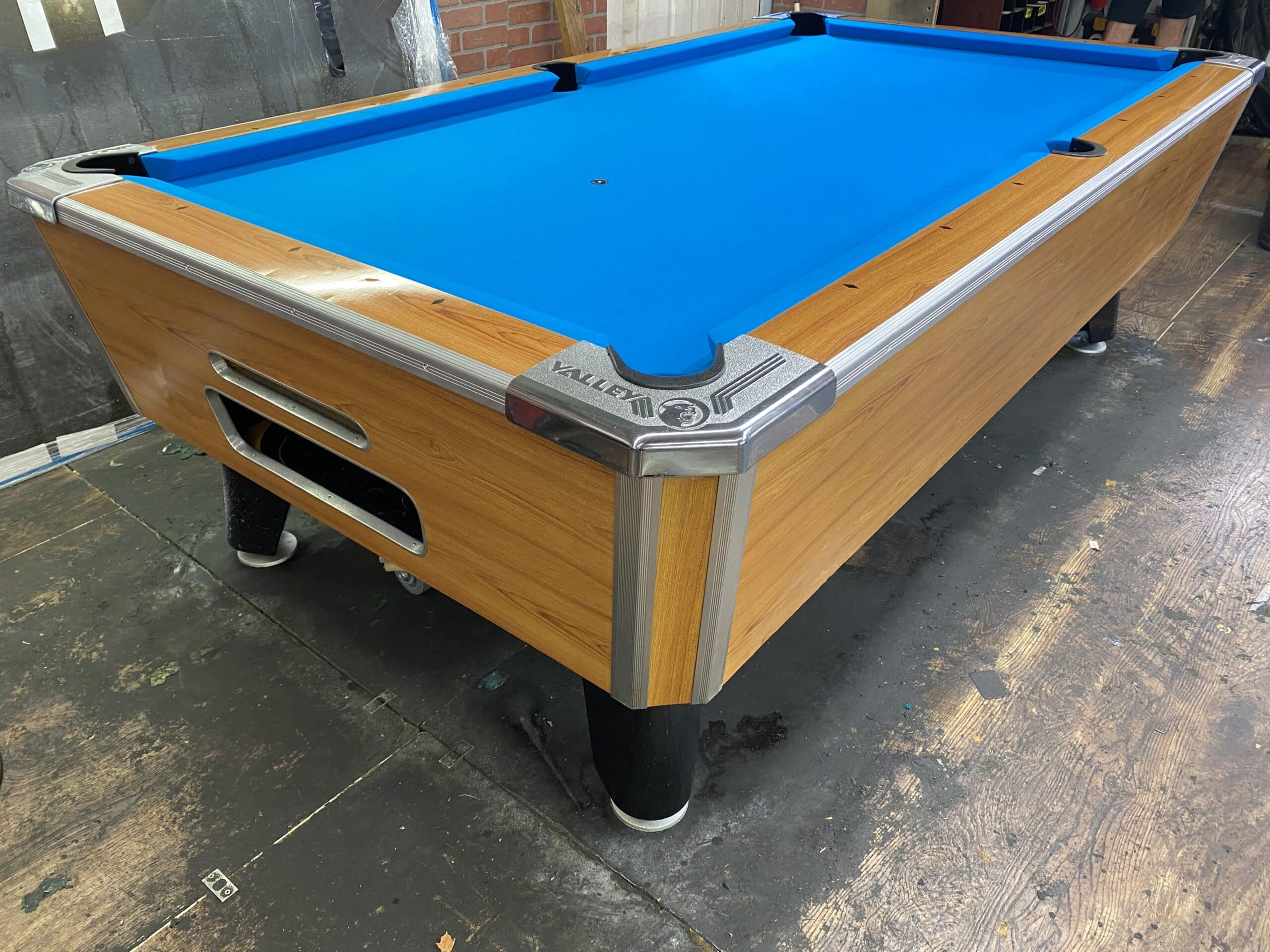 8′ Valley Light Oak New Style Used Coin Operated Bar Pool Tables