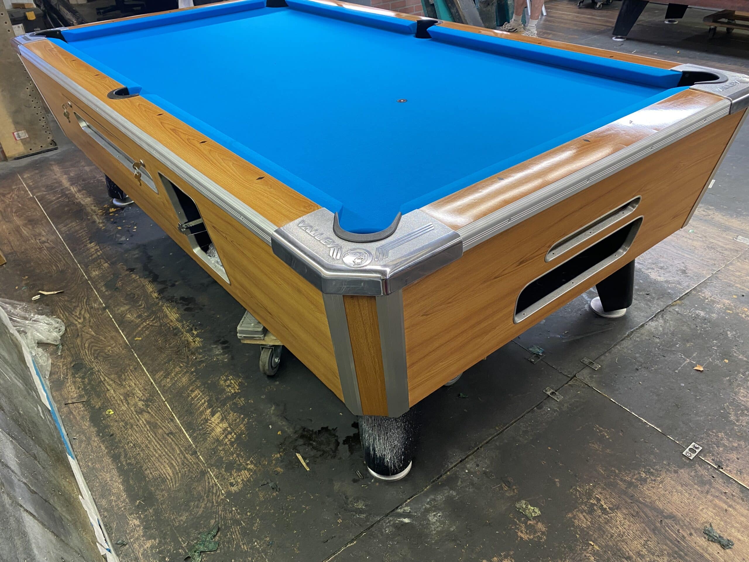 Valley Cougar Pool Table