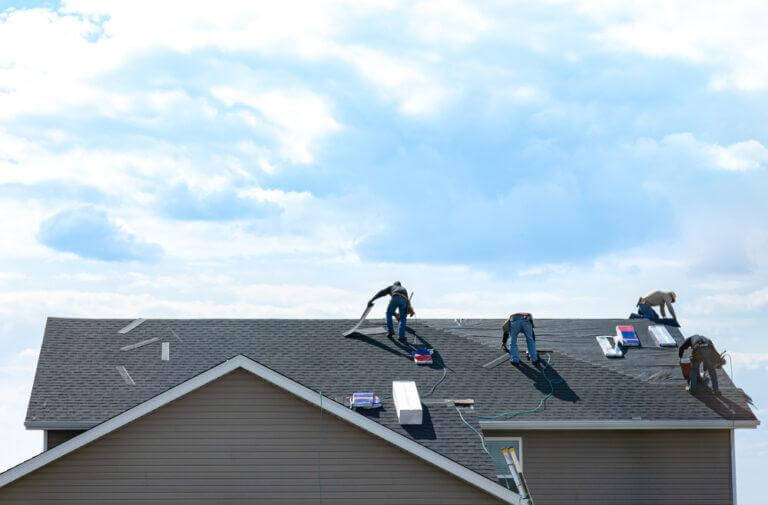 How to Choose the Right Shingle Color for Your Roof