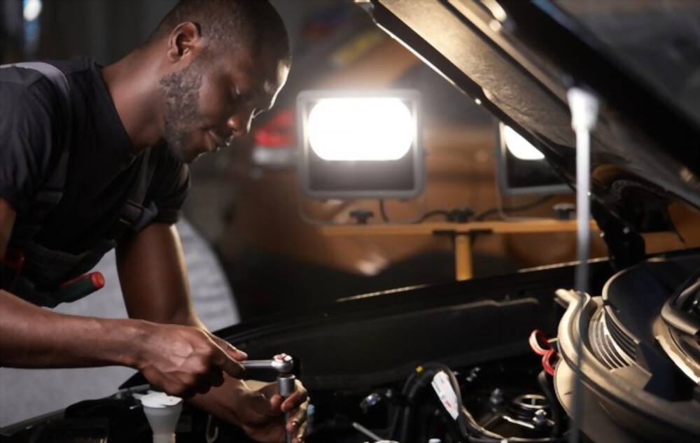 SERVICES Barron's Auto