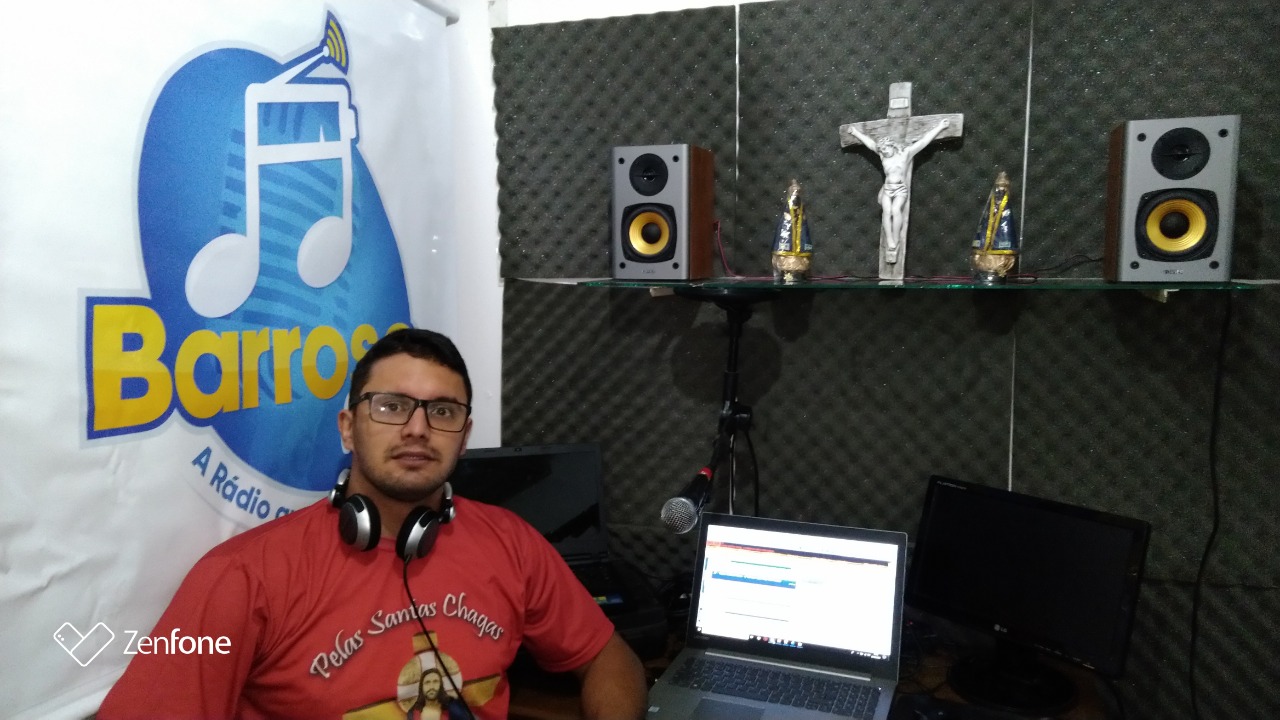  Rádio Barroso Mix completa quatro anos de sucesso com quase meio