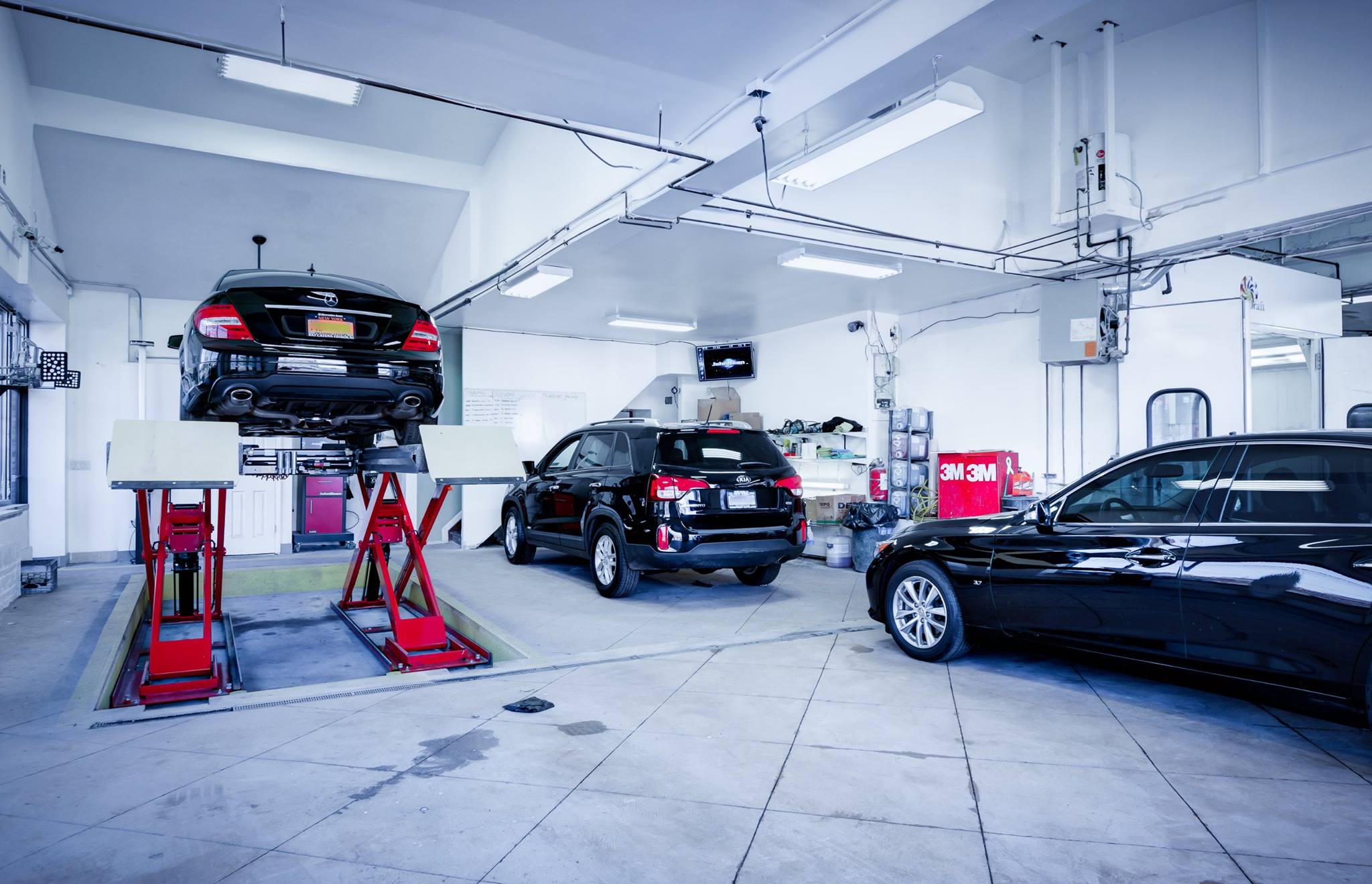 Hojalatería Barry's Auto Body