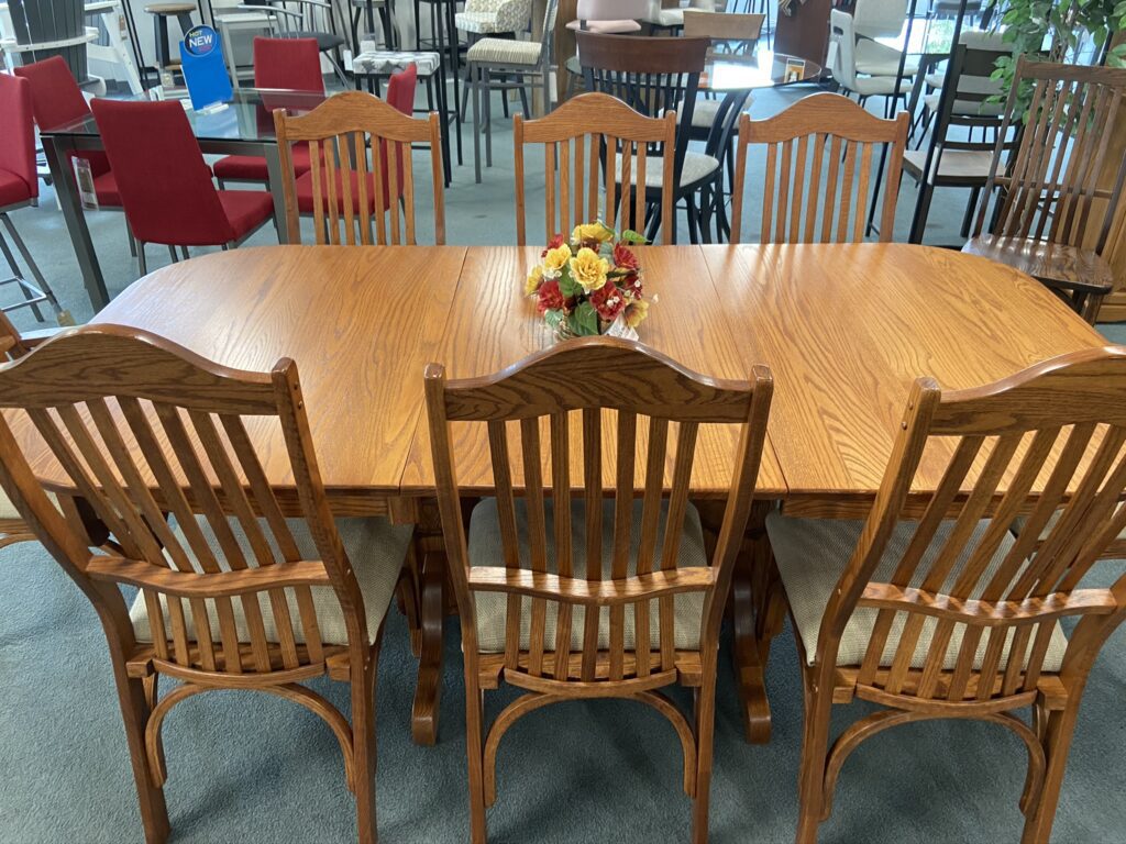 Red Oak Dining Set