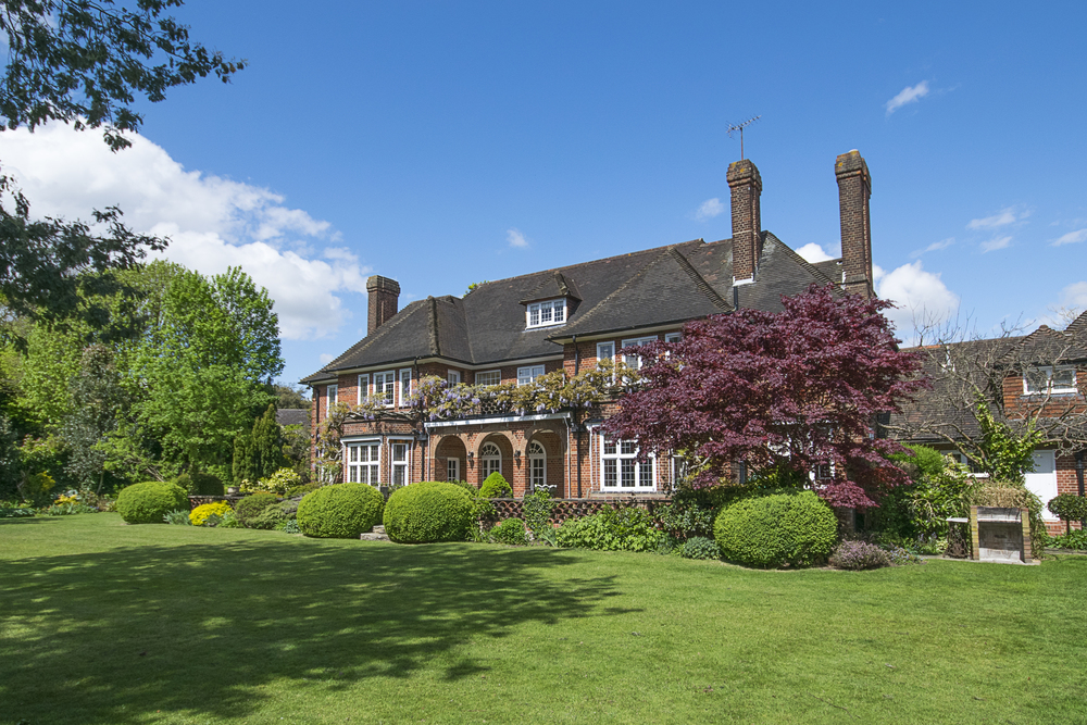 Family House Coombe Moor Kingston upon Thames EYKING
