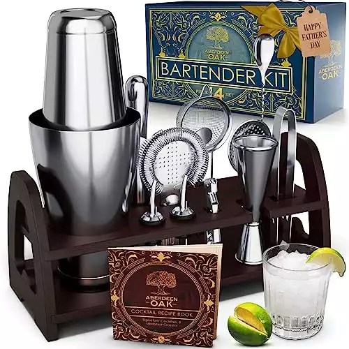 7 BEST Bartending Kits For Bartenders [Buyers Guide]