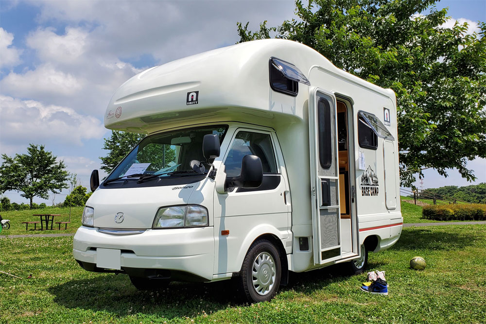 キャンピングカー（アミティ）のレンタル BASE CAMP