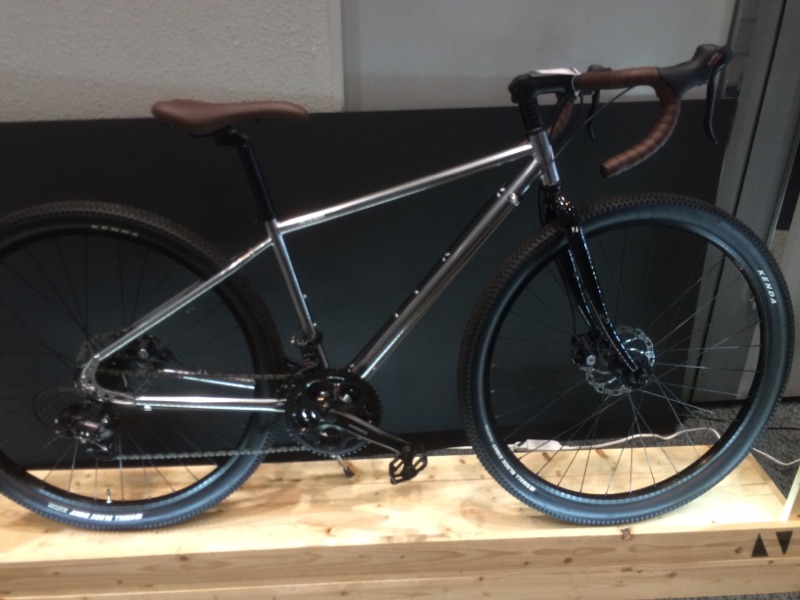 ライトウェイの展示会に行ってきました Base Rocket Punch （京都伏見の自転車店 ベースロケットパンチ）