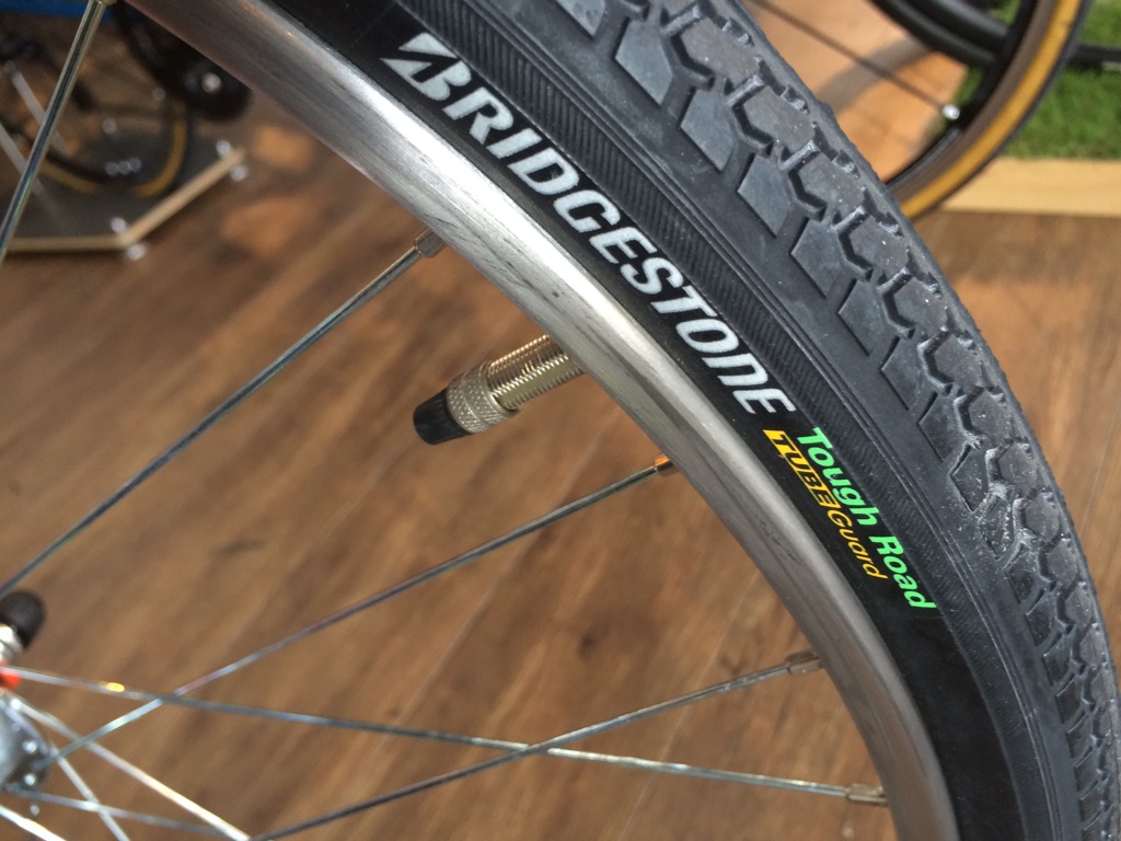 ブリヂストン エブリッジ 当店カスタムを納車しました Base Rocket Punch （京都伏見の自転車店 ベースロケットパンチ）