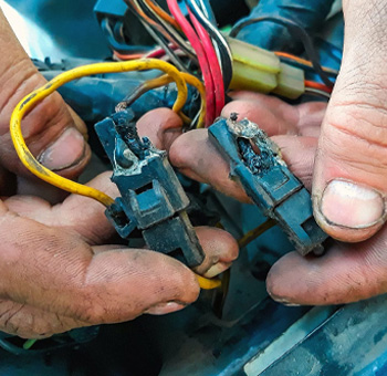 Diagnosing Battery Drain: Causes, Signs and Effective Prevention