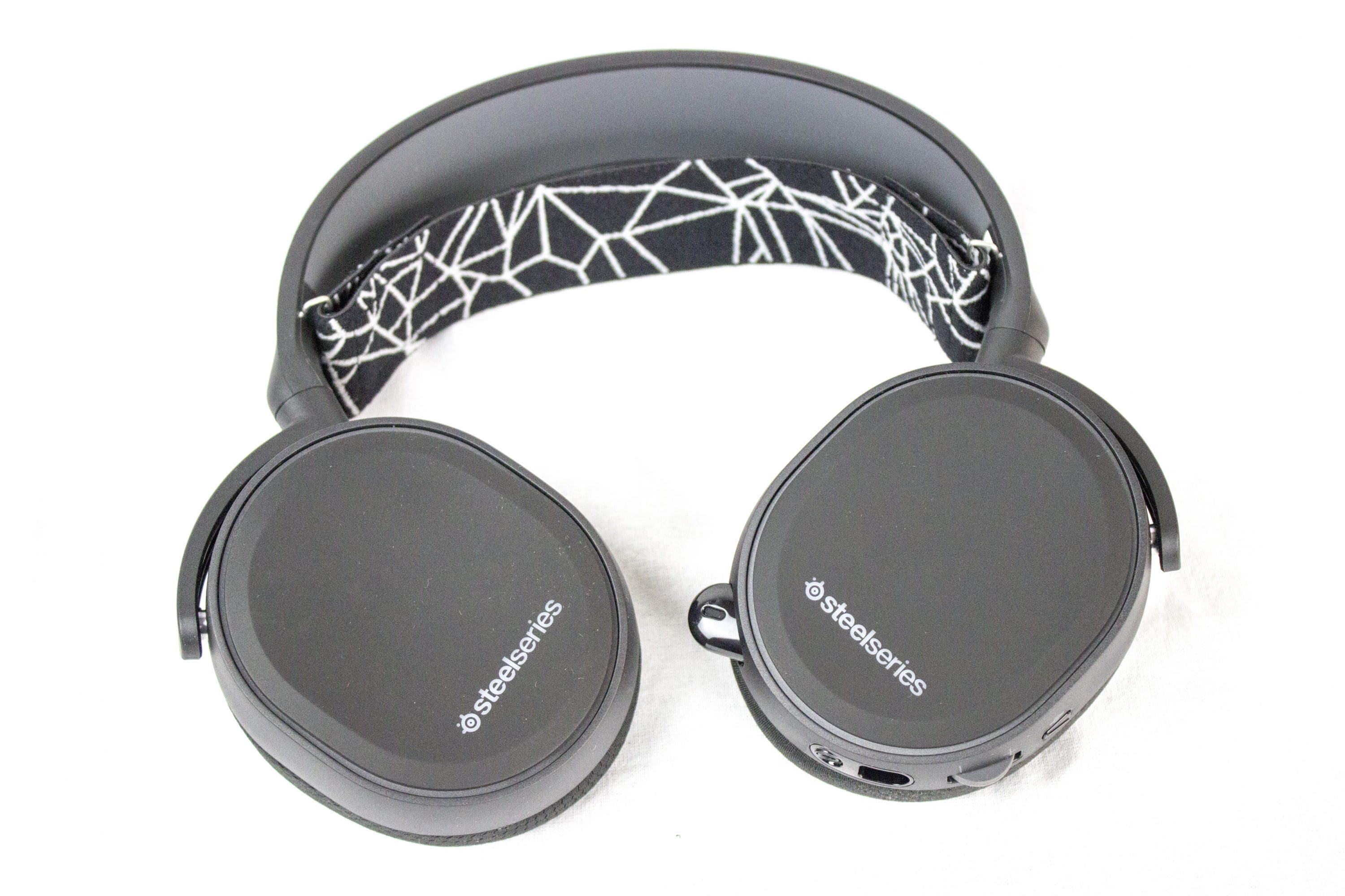 SteelSeries Arctis 5 GamingHeadset Test Überzeugender Sound