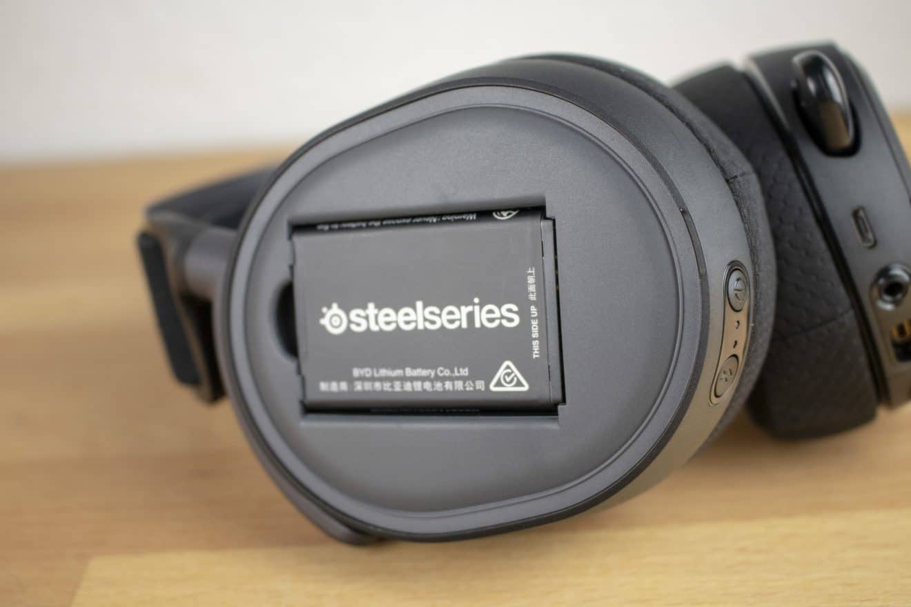 SteelSeries Arctis Pro Wireless The Wireless Professional Gaming