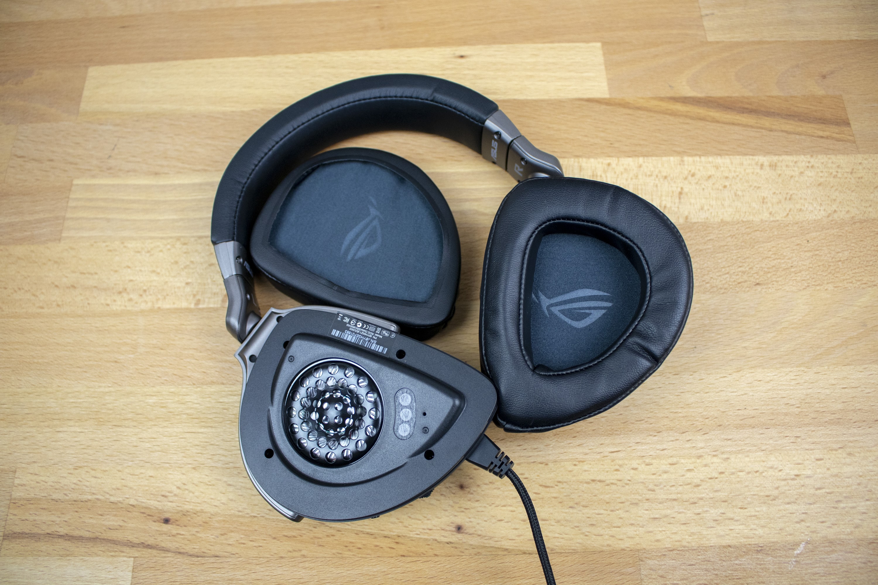 Asus ROG Delta Review Can the Modern Features Convince?