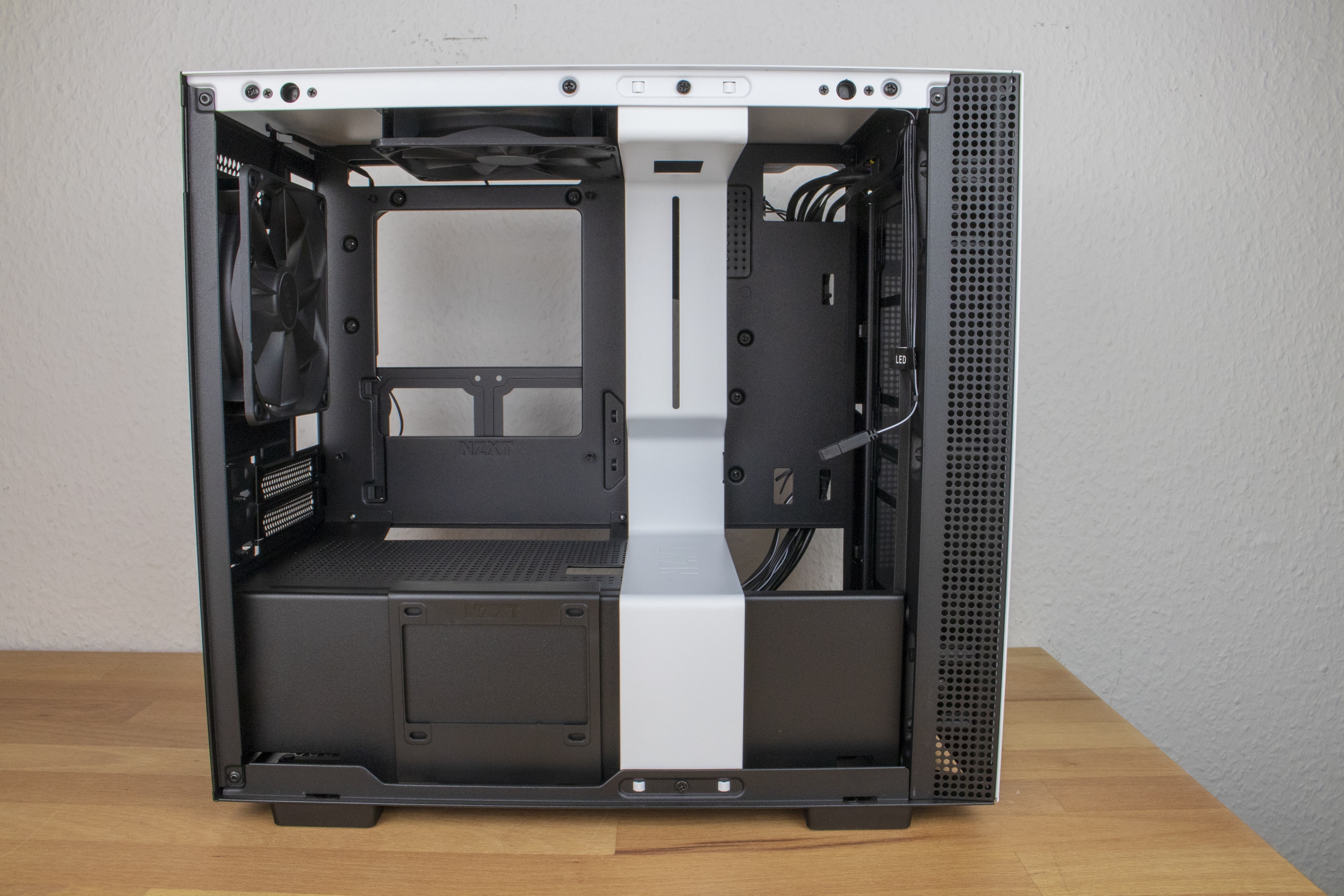 NZXT H210i Review Excellent MiniITX Case