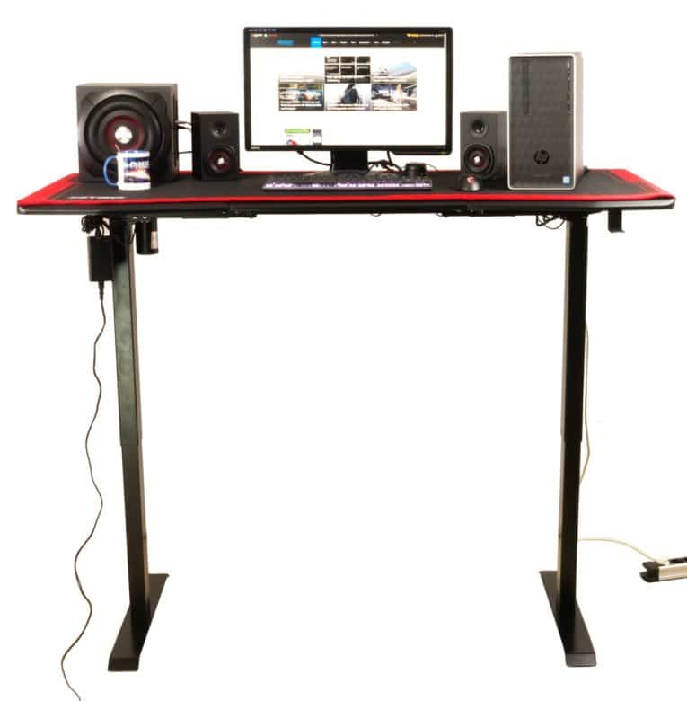 Nitro Concepts D16E Height adjustable gaming desk under test
