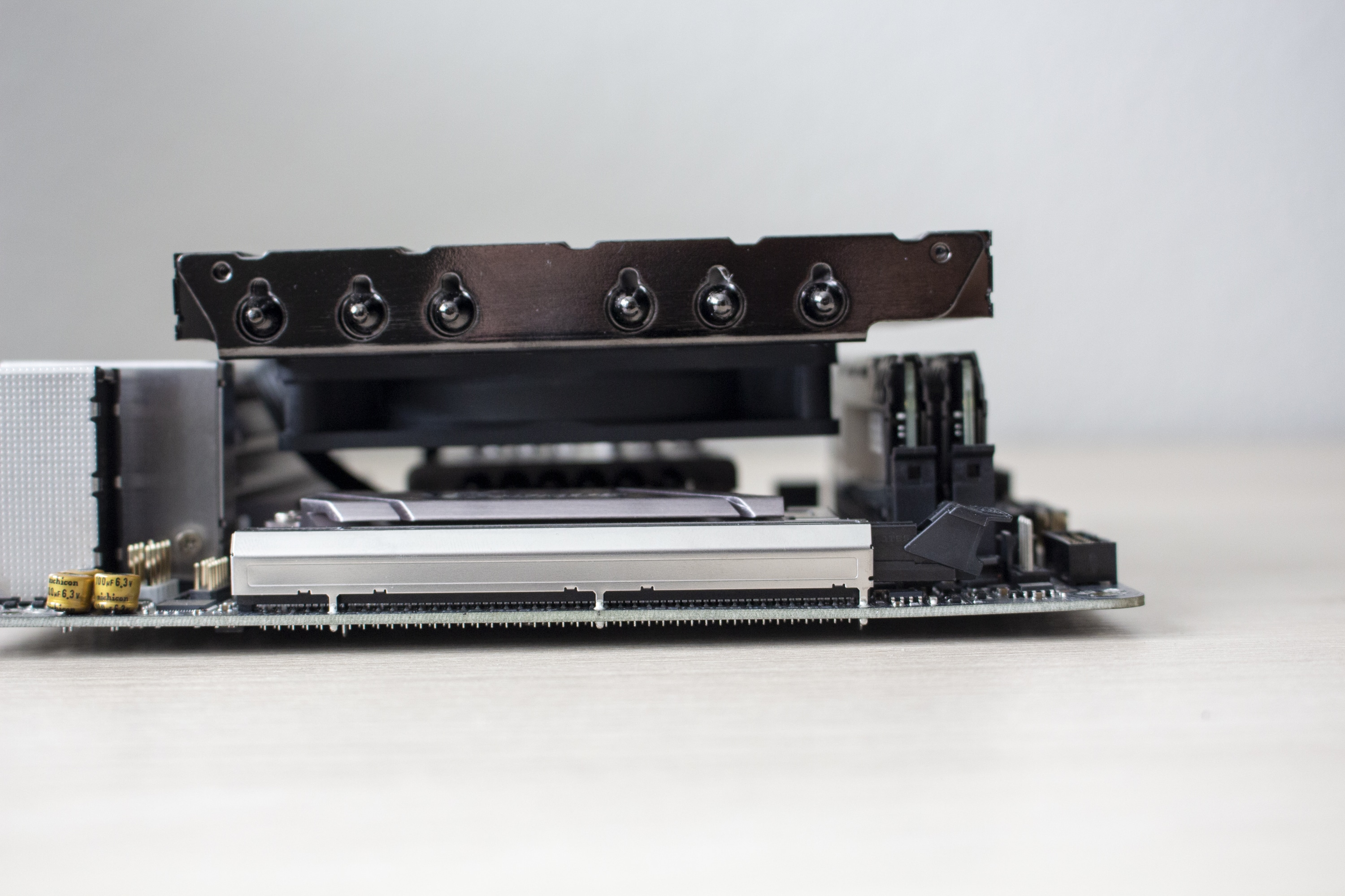 Alpenföhn Black Ridge CPU cooler for ITX systems with performance option