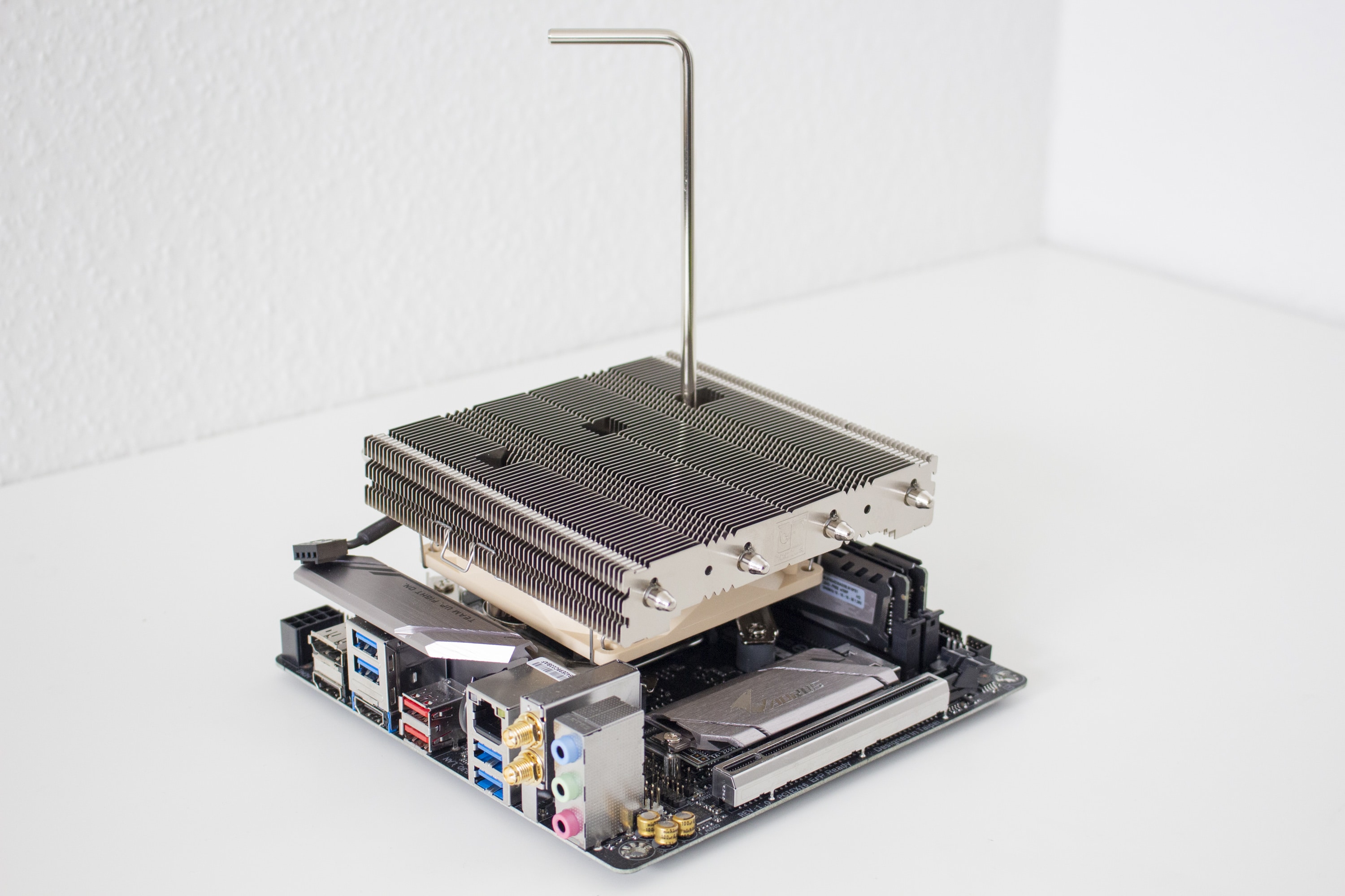 Noctua NHL12 Ghost S1 Edition perfect CPU cooler for compact ITX