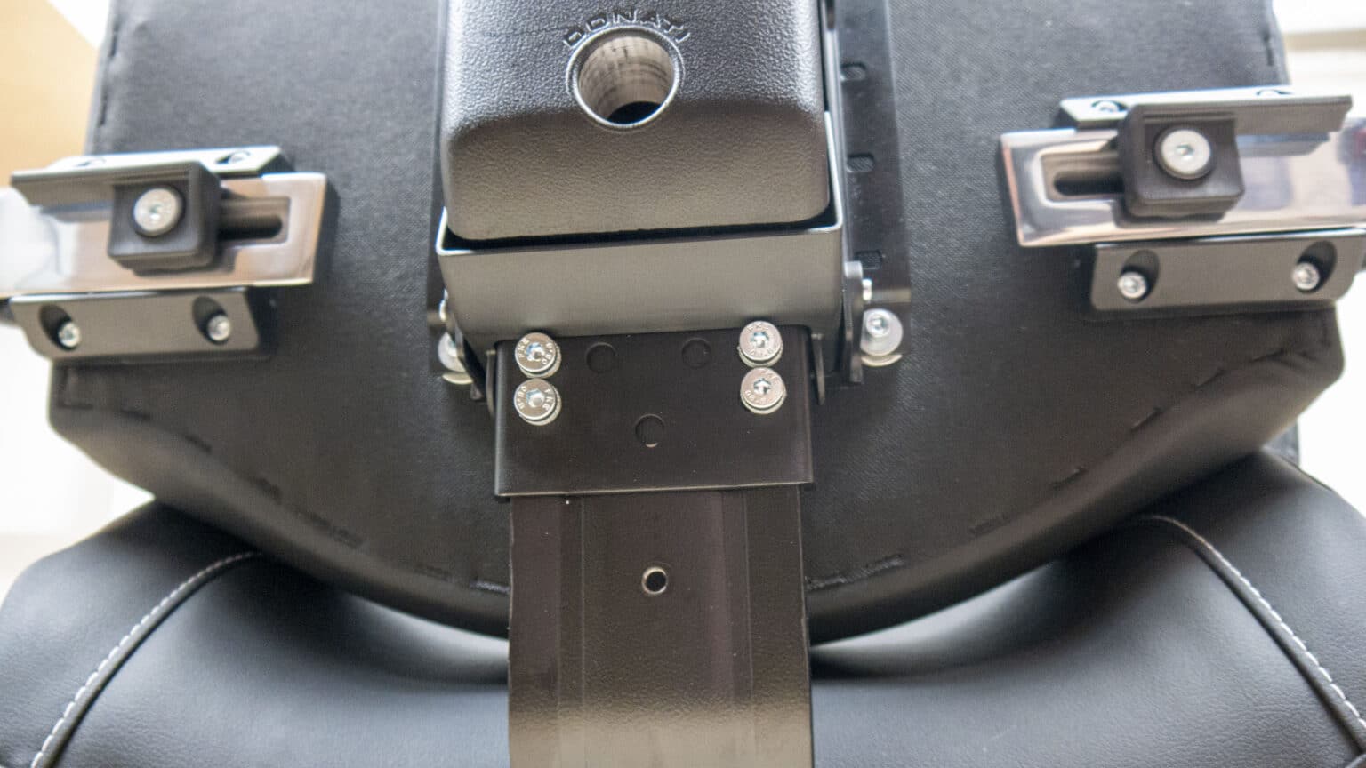 Backforce versus Gamechanger Two excellent gaming chairs (almost) at