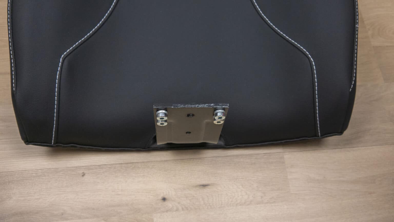 Backforce versus Gamechanger Two excellent gaming chairs (almost) at