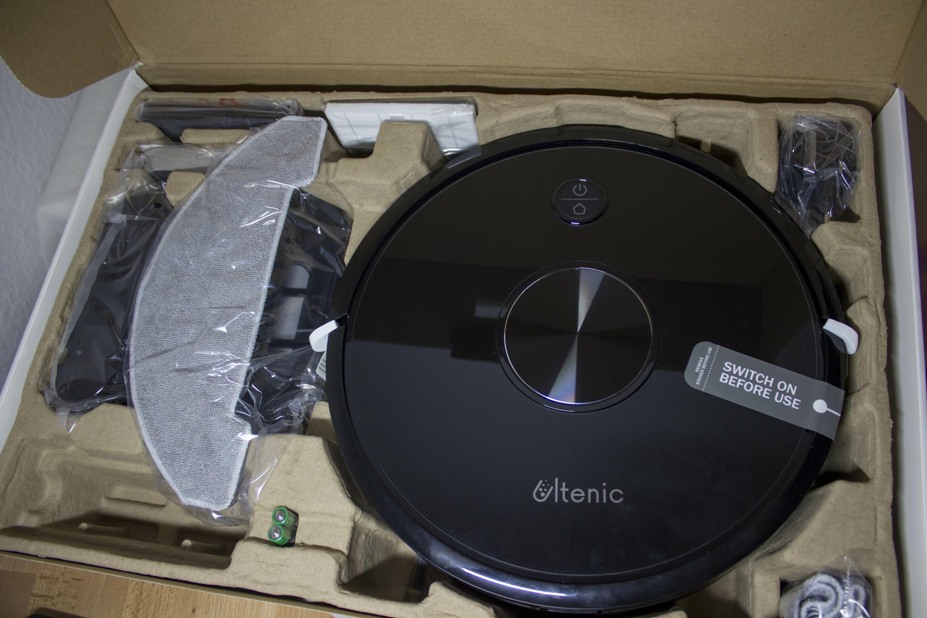 Ultenic D5s Pro robot vacuum cleaner in test