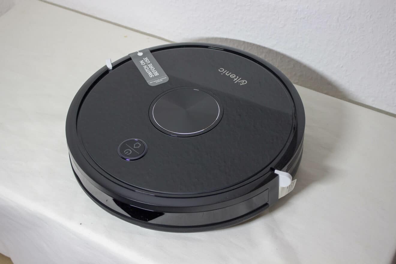 Ultenic D5s Pro robot vacuum cleaner in test